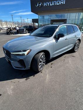 Gray 2023 Volvo XC60 B5 Plus Dark Theme