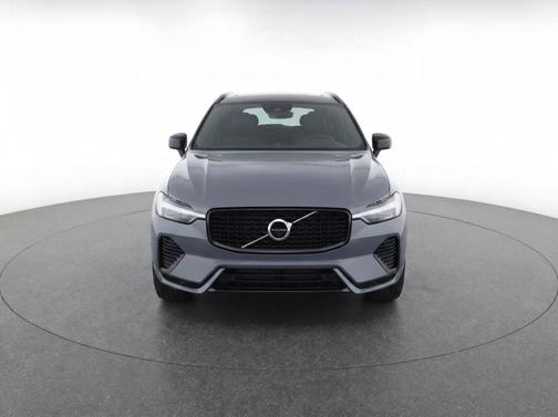 Gray 2023 Volvo XC60 B5 Plus Dark Theme