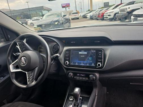 Gray/Super Black 2022 Nissan Kicks SV