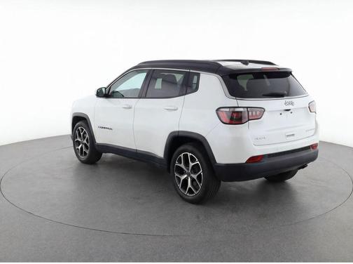 Bright White Clearcoat 2024 Jeep Compass Limited