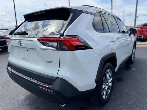 2021 Toyota RAV4 XLE Premium