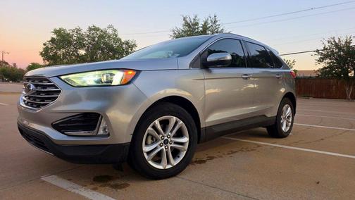 Iconic Silver Metallic 2020 Ford Edge SEL