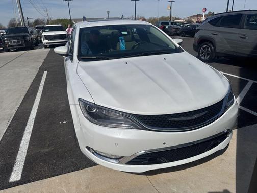 Lunar White Tri-Coat Pearl 2015 Chrysler 200 C