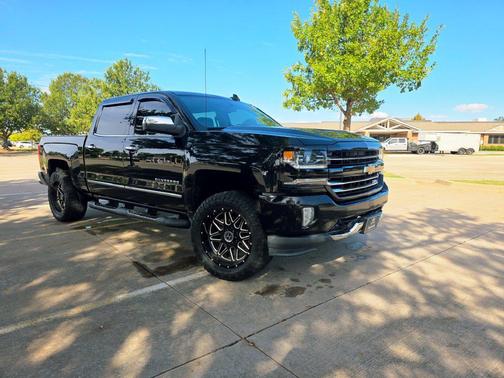 Black 2018 Chevrolet Silverado 1500 LTZ