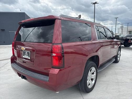 2016 Chevrolet Suburban LT