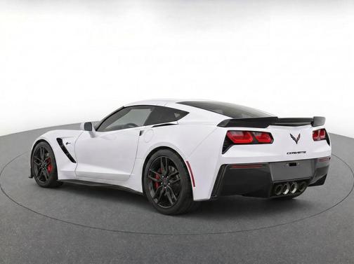 Arctic White 2019 Chevrolet Corvette Stingray