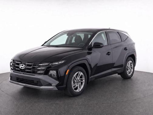 Phantom Black 2026 Hyundai TUCSON SE