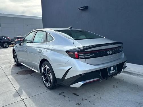 2026 Hyundai SONATA SEL
