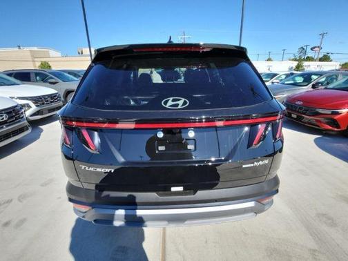 Ash Black 2026 Hyundai TUCSON Hybrid Limited