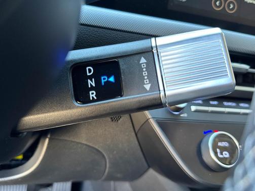 2025 Hyundai SONATA Hybrid SE