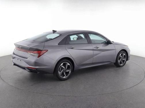 Fluid Metal 2023 Hyundai ELANTRA N Line