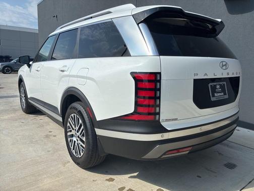 Creamy White Pearl 2026 Hyundai PALISADE SEL 7P
