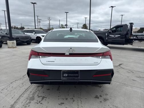 2025 Hyundai ELANTRA HEV Blue