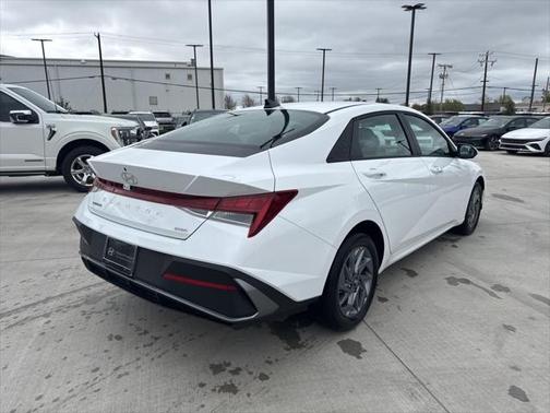 2025 Hyundai ELANTRA HEV Blue