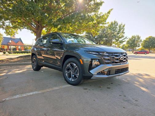 Amazon Gray 2026 Hyundai TUCSON Hybrid SE
