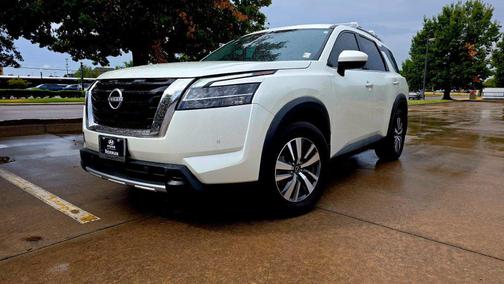 Pearl White Tricoat 2024 Nissan Pathfinder SL 4WD