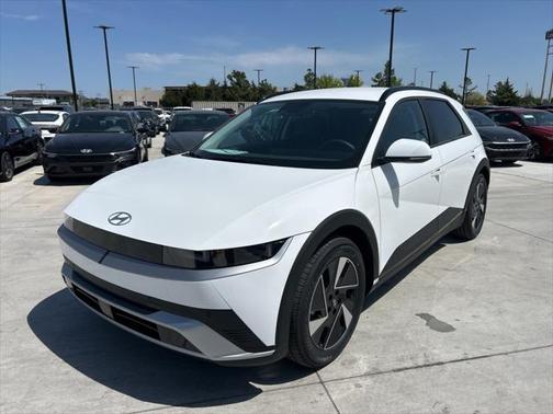 2025 Hyundai IONIQ 5 SEL