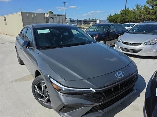 2025 Hyundai ELANTRA Sport