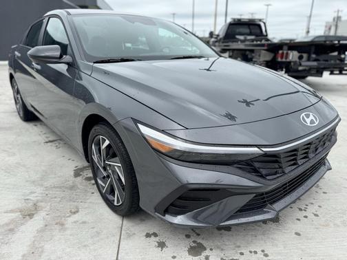 2025 Hyundai ELANTRA Sport