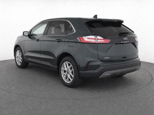 Green Metallic 2023 Ford Edge SEL