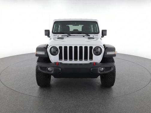 Bright White Clearcoat 2025 Jeep Wrangler Rubicon