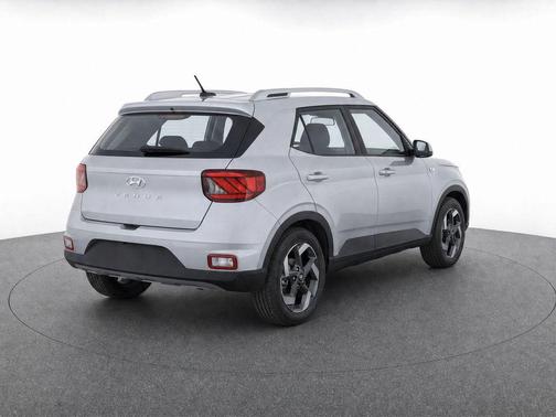 Shimmering Silver 2026 Hyundai VENUE SEL