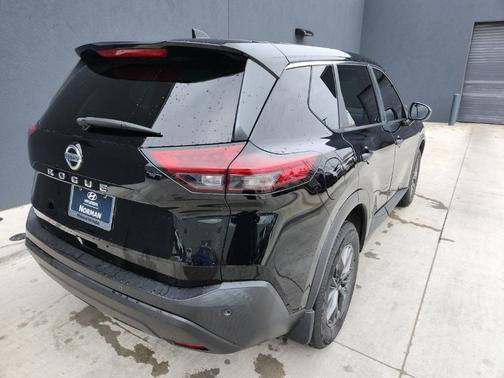 2021 Nissan Rogue S
