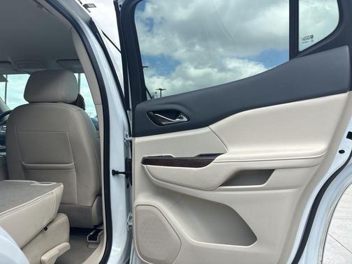 Summit White 2023 GMC Acadia Denali