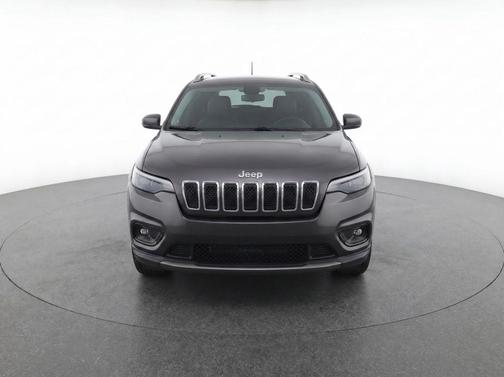 Granite Crystal Metallic Clearcoat 2019 Jeep Cherokee Latitude Plus