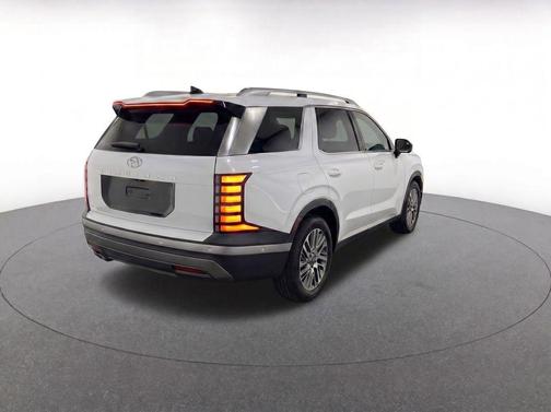 Creamy White Pearl 2026 Hyundai PALISADE SEL Premium
