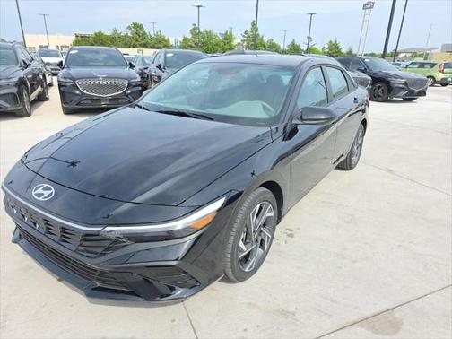 2025 Hyundai ELANTRA Sport