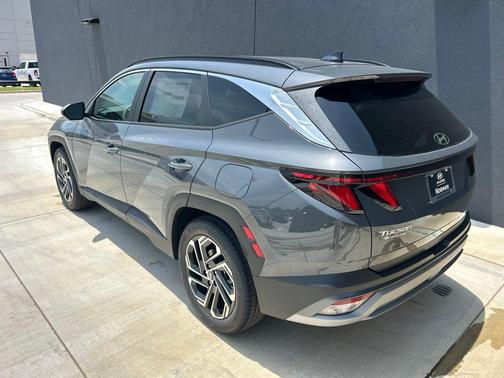 Ecotronic Gray 2026 Hyundai TUCSON SEL Plus
