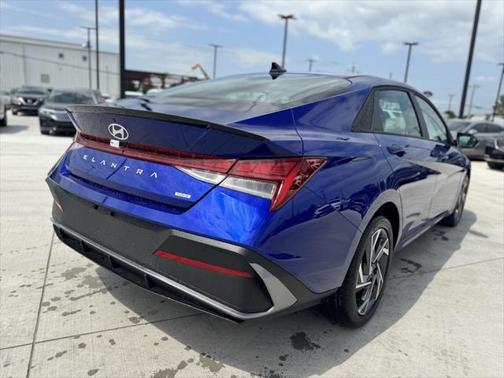 2025 Hyundai ELANTRA Sport