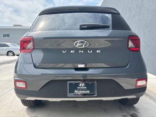 Ecotronic Gray 2026 Hyundai VENUE SEL
