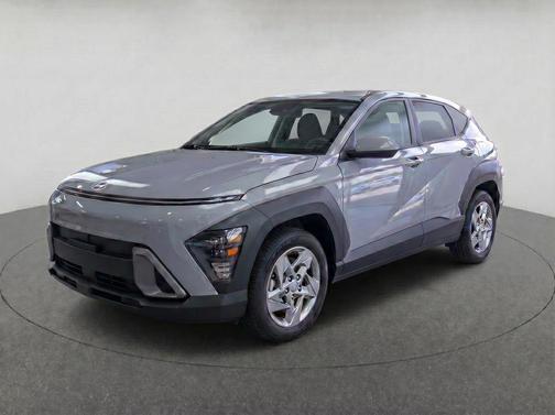 Cyber Gray Metallic 2024 Hyundai KONA SE