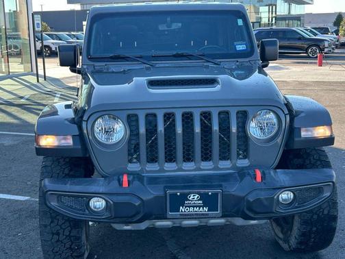 Sting-Gray Clearcoat 2022 Jeep Gladiator Mojave 4x4