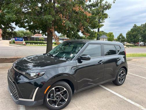 Fusion Black 2023 Kia Soul EX