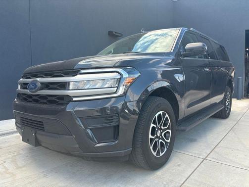 Gray Metallic 2024 Ford Expedition Max XLT