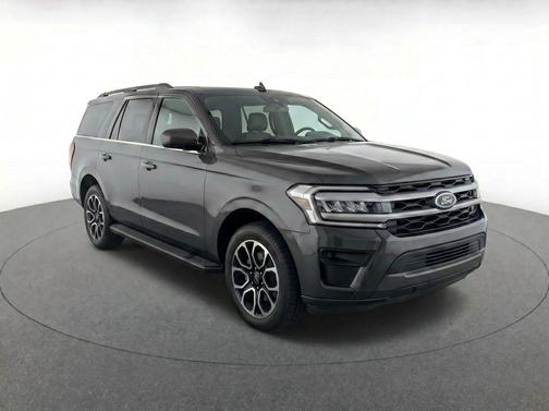 Gray Metallic 2024 Ford Expedition Max XLT