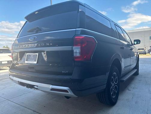 Gray Metallic 2024 Ford Expedition Max XLT
