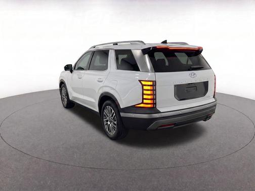 Creamy White Pearl 2026 Hyundai PALISADE SEL Premium