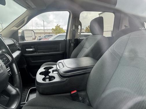 2019 RAM 2500 Tradesman Crew Cab 4x4 6'4' Box