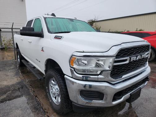 2019 RAM 2500 Tradesman Crew Cab 4x4 6'4' Box
