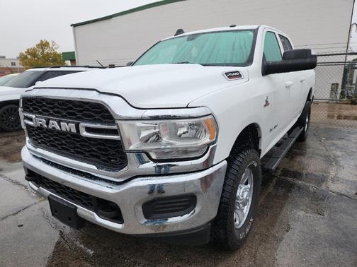 2019 RAM 2500 Tradesman Crew Cab 4x4 6'4' Box