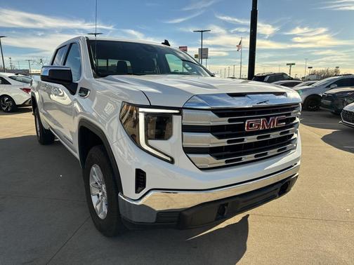 2024 GMC Sierra 1500 SLE