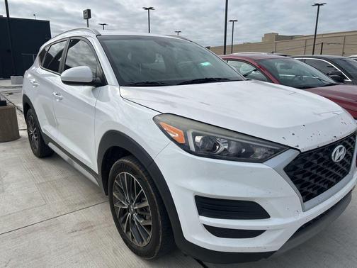 2019 Hyundai TUCSON SE