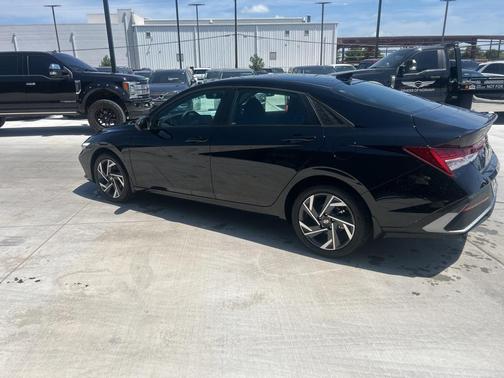 2025 Hyundai ELANTRA Sport