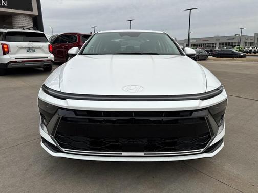 2026 Hyundai SONATA SEL