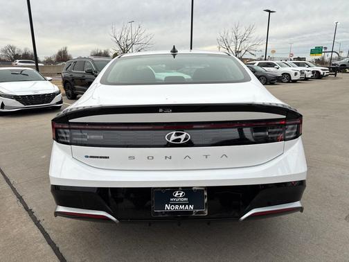 2026 Hyundai SONATA SEL