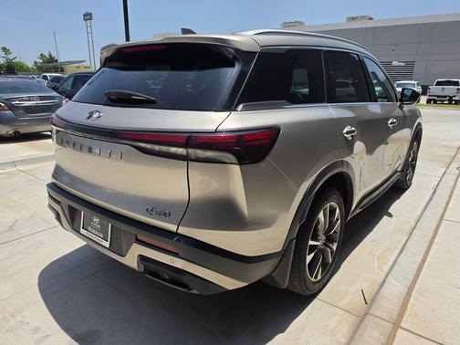 Silver 2025 INFINITI QX60 Luxe
